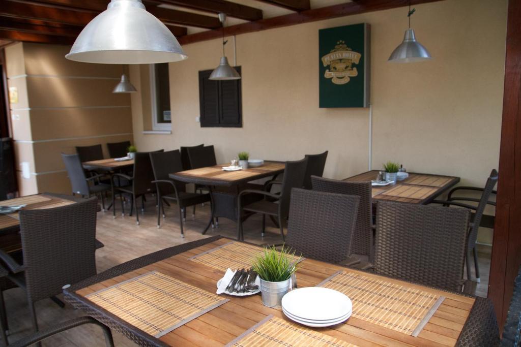 Platan Hotel Sárvár Extérieur photo